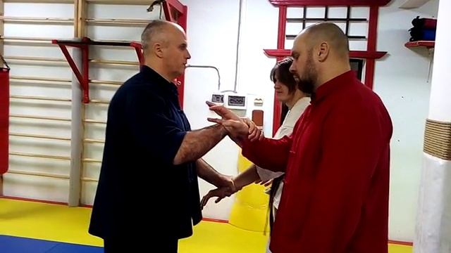 захват кисти смотреть онлайн