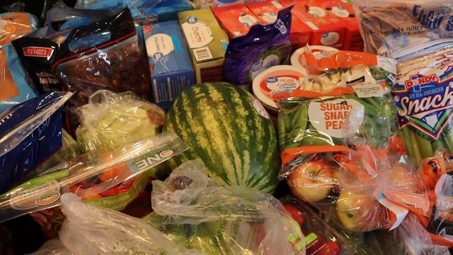 HUGE 300 Dollar Grocery Haul! | Walmart and Kroger смотреть онлайн