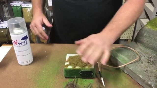 How to Make Miniature Trees - Using WWScenics Pro Grass Box Applicator смотреть онлайн