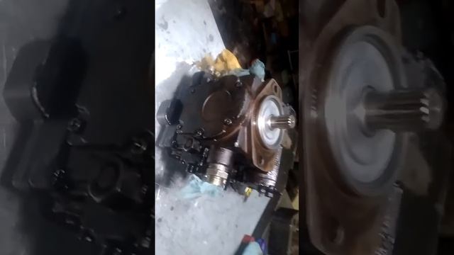 Vibretor Rolar sauer Danfoss hydraulics pump repairing Kolhapur 09890422636 смотреть онлайн