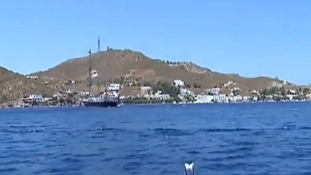 RUNNING ON WAVES Big Trip Overview. Entertainment and Sports смотреть онлайн