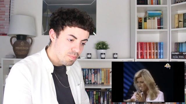 Olivia Newton-John - Magic | REACTION смотреть онлайн