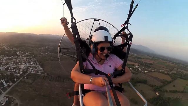 Luz paramotor tandem over Bahia de Banderas, Nayarit, Mexico смотреть онлайн