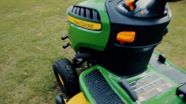 John Deere S240 at Vanderfield