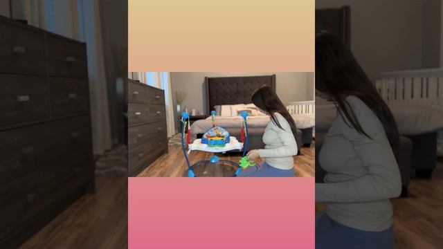 ✨NEW 2022✨ Baby Einstein Neighborhood Symphony Activity Jumper Unboxing and Assembly смотреть онлайн