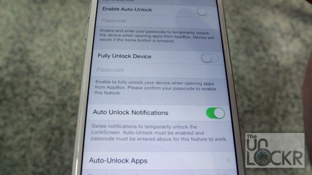 How to Launch Apps from the Lock Screen on Your iPhone (Jailbreak Tweak) смотреть онлайн