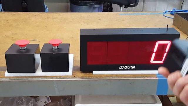 DC-40C-W (Wireless Counter with 2 Wireless Remote Controls for Increment) смотреть онлайн