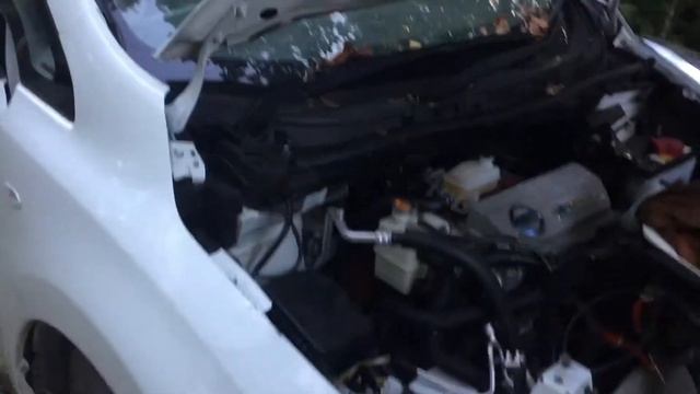 Rebuilding Crashed Nissan Leaf