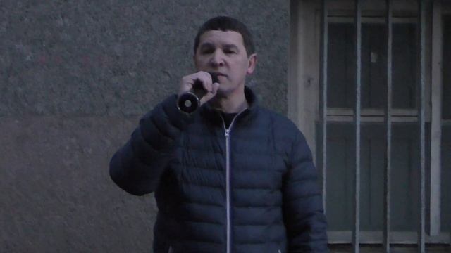Луч солнца золотого-Уличные музыканты в Питере смотреть онлайн