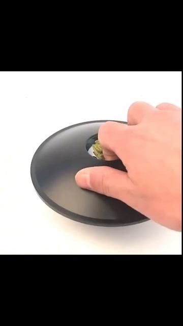 3D Optical Illusion Maker Mirascope Hologram Image Creator Science Trick Educational Toy #shorts смотреть онлайн
