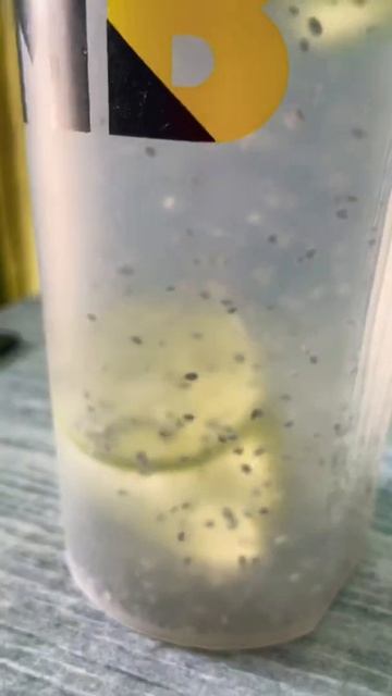 Amazing drink to lose weight | Cucumber+Lemon+Chiaseeds смотреть онлайн