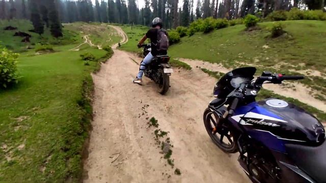 Dodpathri Offroading Trails on Pulsar 150 & Dominar 400 with @The Mudasir Yaseen || смотреть онлайн