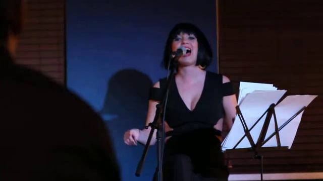 Наталья Паволоцкая в кафе Книжный клуб 12. Киров