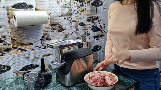 Как не скучно провести время на кухне! Обзор мясорубки Kitfort KT-2104 #Kitfort#Китфорт смотреть онлайн
