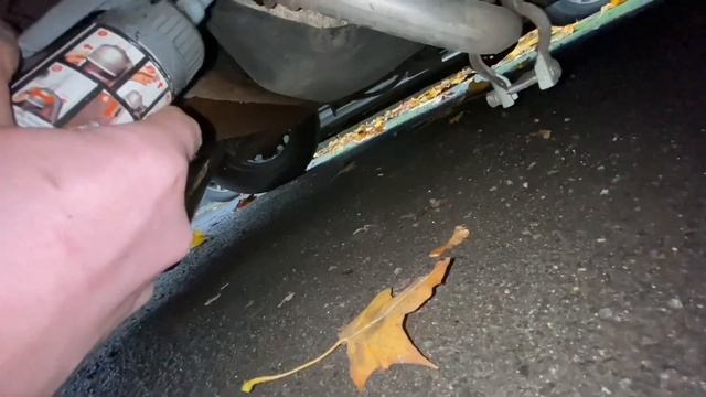 How to Easily Quieten a Loud Exhaust (DB Killer) + CityBug Exhaust Repair/Fabrication (C1/107/Aygo) смотреть онлайн