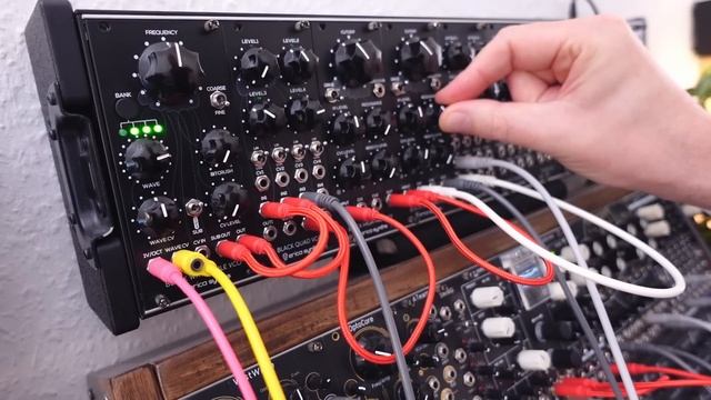 Learn to make ambient music in 4 simple steps смотреть онлайн