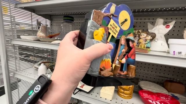 Let’s Go To Goodwill! There Are Tons Of Full Shelves! Thrift With Me For Resale! ++HAUL! смотреть онлайн