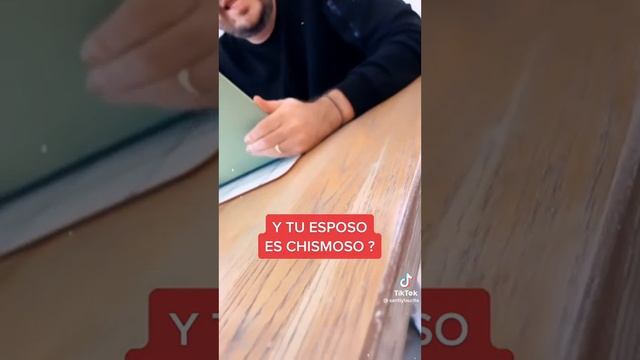 EL ESPOSO CHISMOSO !! *broma* 😂😂😂 | Santi y Laurita 😱 смотреть онлайн