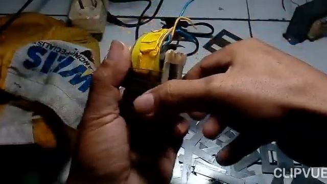 Jumlah lilitan trafo/trafo bawa'an pabrik ternyata melenceng dari Rumus😁apa mungkin murahan kali ya смотреть онлайн