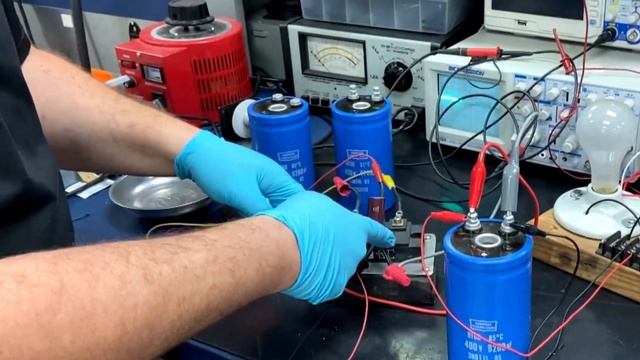 Reforming Electrolytic Capacitors - VFD Repair смотреть онлайн