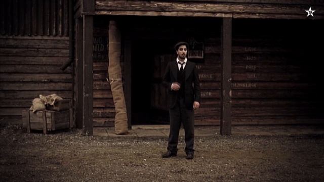 Yolanda Be Cool & DCUP - We No Speak Americano (Official Music Video) смотреть онлайн