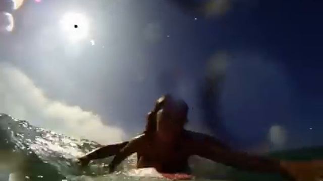 Alena Practicing Tandem Surfing at the Velzy '09 смотреть онлайн