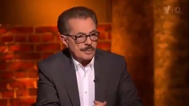 Рената Литвинова о фильме Хованского "Озон" (2021) смотреть онлайн