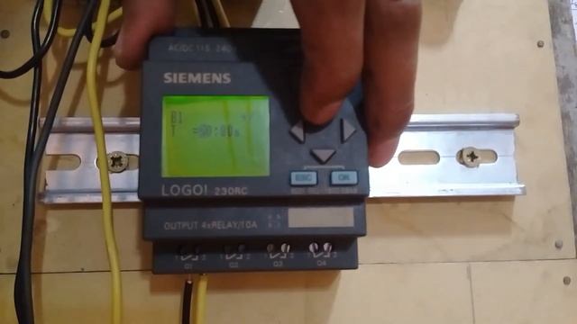 FUNCIONES ESPECIALES (SF)-TEMPORIZADOR CON RETARDO A LA CONEXIÓN (TON)-LOGO! SIEMENS смотреть онлайн