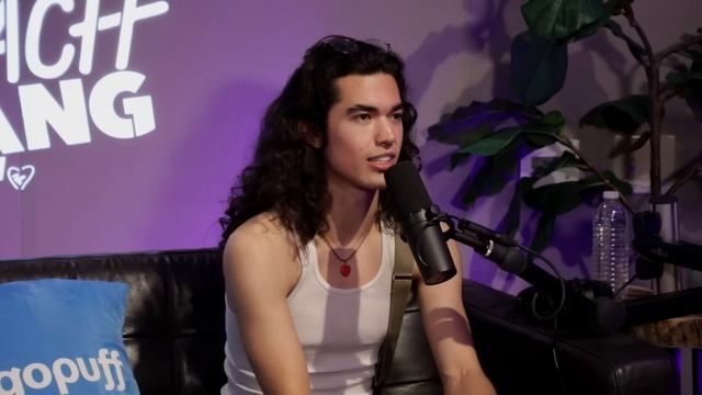 Conan Gray | Superache, Love, Touring, Working w/ Dan Nigro, Midnights смотреть онлайн
