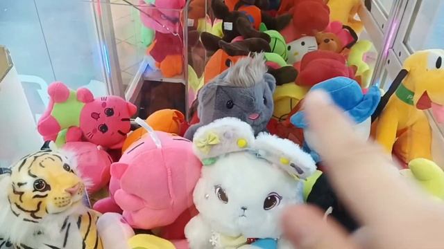 Играю в аппарат Хватайка смотреть онлайн