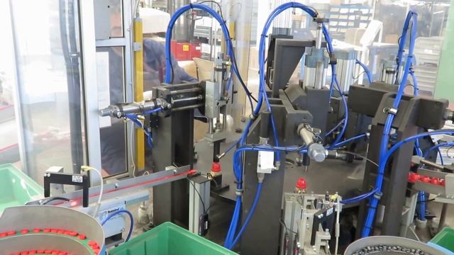 Завод Gnutti Cirillo в Лумедзане. Автоматическая калибровка клапана безопасности смотреть онлайн