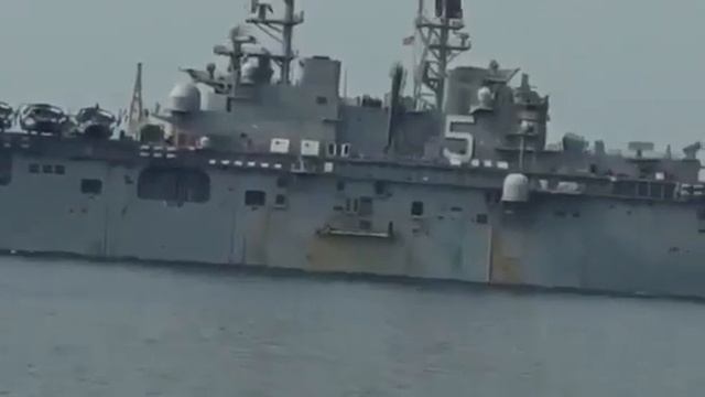 Иранский корабль заснял корабль ВМС США смотреть онлайн