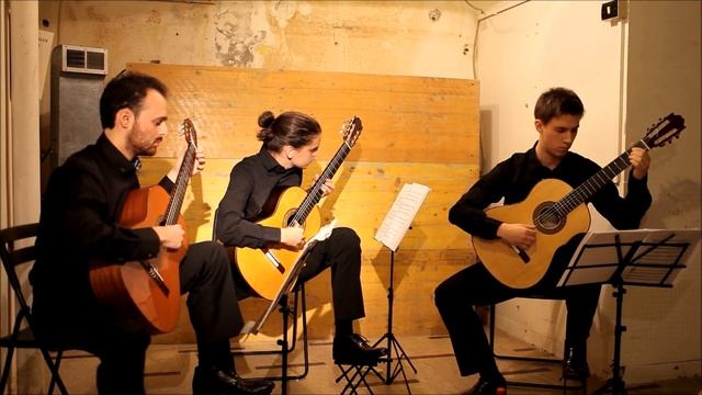 Harumaki Trio - Faz hoje um ano смотреть онлайн