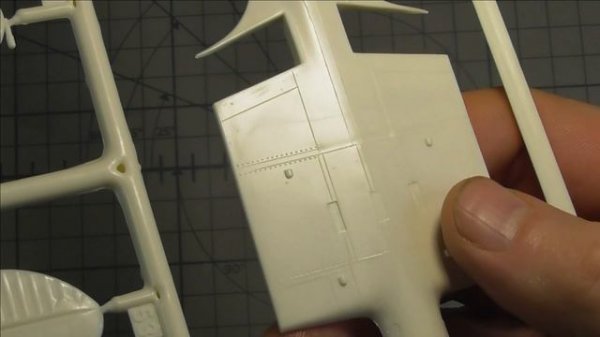 Il-4 1:72 Revell (Veb Plasticart) vs DB-3 (Il-4) MisterCraft (Zvezda) - Unboxing