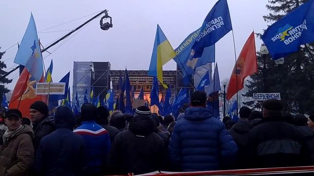 Калашников обещает запихнуть оружие в одно место смотреть онлайн