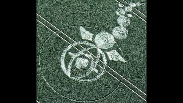 Latest UK crop circles 2012 - Woodborough Hill, Alton Barnes, Wiltshire 9 June смотреть онлайн