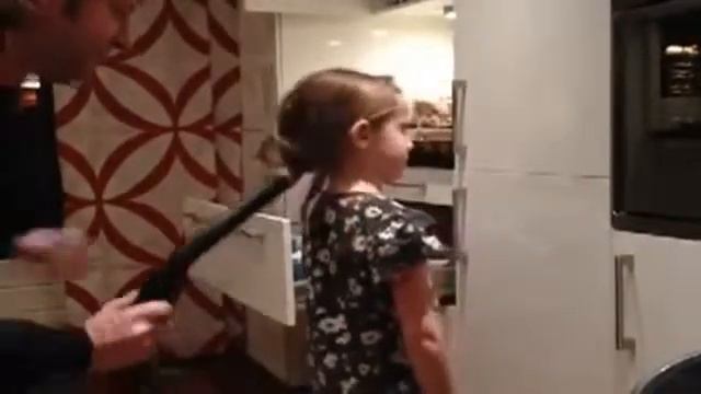 [ИДИОТИЗМ] Фен из пылесоса смотреть онлайн