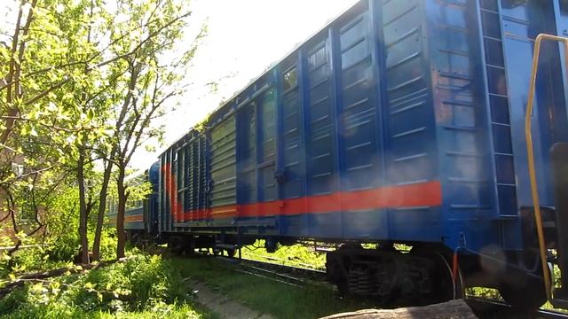 Тепловоз ЧМЭ3-2976 с восстановительным поездом