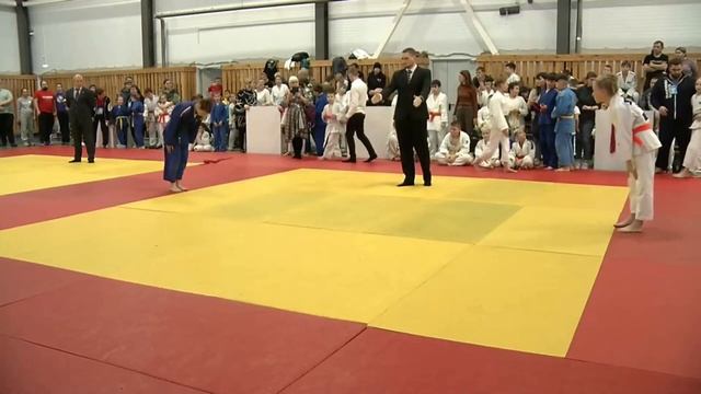 Назарово. Дзюдо Варя 24 дек 2023. Новогодний турнир. смотреть онлайн