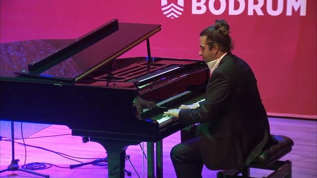 MAS QUE NADA & TU VUO FA L'AMERICANO piyano cover смотреть онлайн