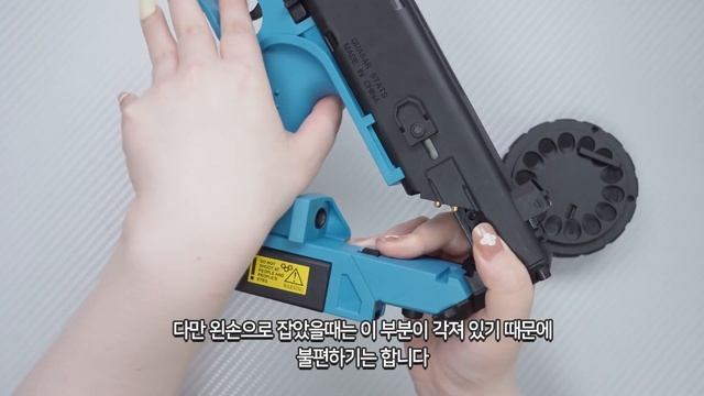 【Airsoft】 사이버펑크 DR12 퀘이사 수정탄 전동건이 6만원?! 미쳤다! смотреть онлайн