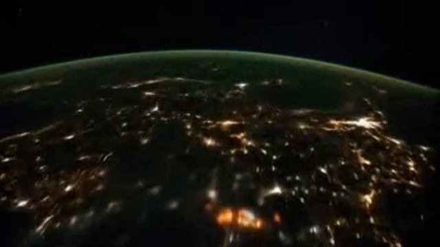 Удивительный вид на землю из космоса смотреть онлайн