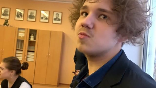 Богданные будни:физика и химия смотреть онлайн