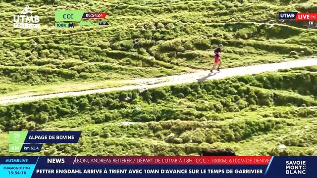 Smart Runner Uses Cow to Gain Speed During a Race смотреть онлайн
