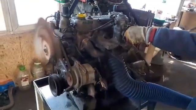 Запуск дизельного двигателя ISUZU С221 со спецтехники смотреть онлайн