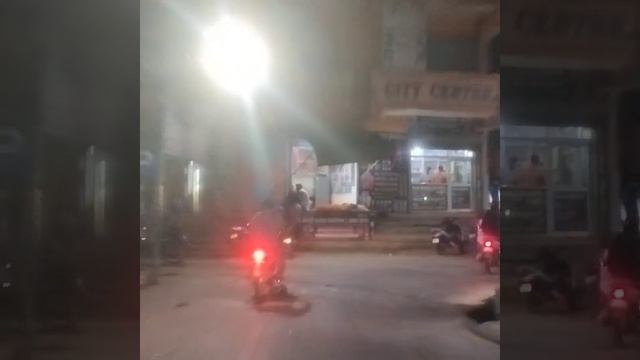 night riding pulsar 125💞/hotel in sliver spoon ) fatehpur 🌍#bloglife #bike#riding #pulserlover смотреть онлайн