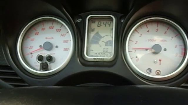 Yamaha T-max 500, 2005 White смотреть онлайн
