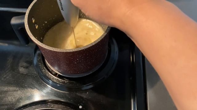 Delicious Golden Milk and Chamomile Honey Tea Lattes смотреть онлайн
