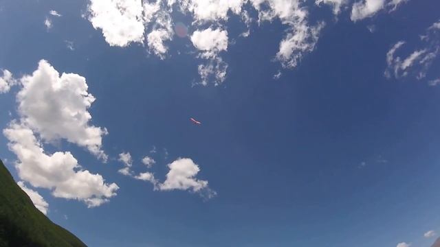 A fun hang gliding tandem landing approach, Flight Park, Queenstown New Zealand смотреть онлайн