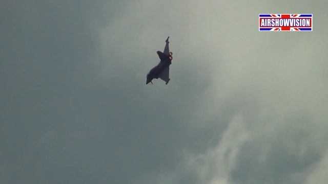 RAF TYPHOON 2 SEATER DEMO 2016 (airshowvision) смотреть онлайн
